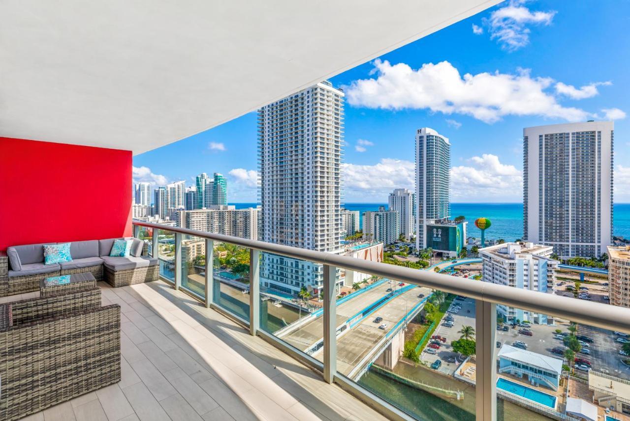 Beachwalk #2301 - Modern 3bdr And 3ba - Balcony, Gym, Amazing Pool