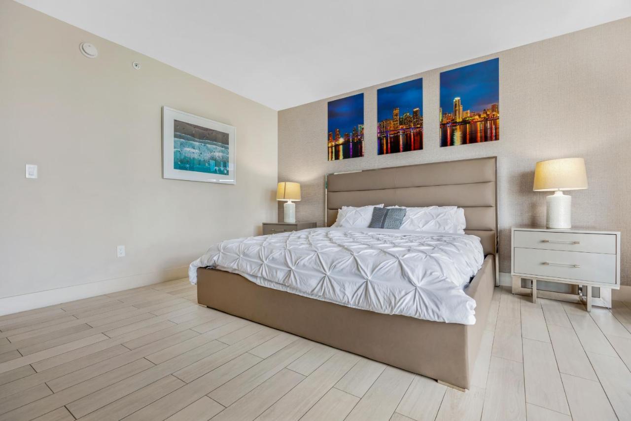 Apartment Beachwalk #2301 - Modern 3bdr And 3ba - Balcony, Gym, Amazing Pool *