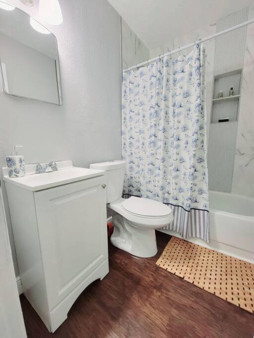 Holiday home Entirehouse W/bush Garden View_private Heated Pool