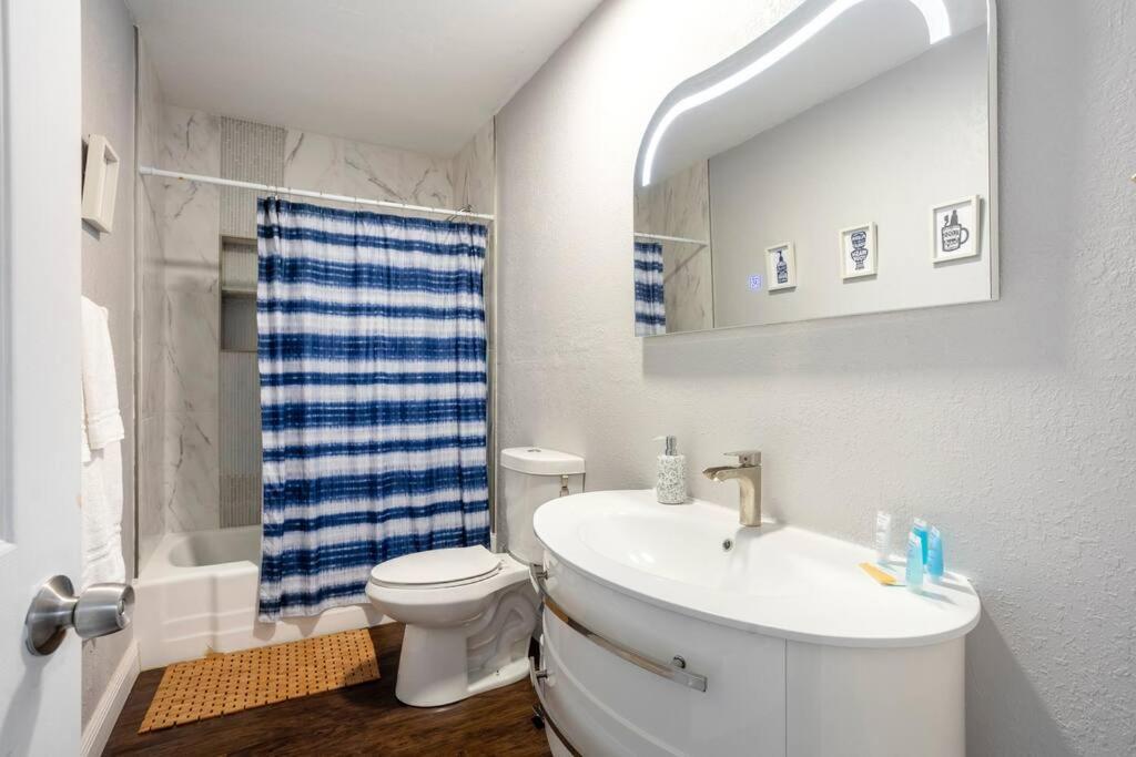 Holiday home Entirehouse W/bush Garden View_private Heated Pool *