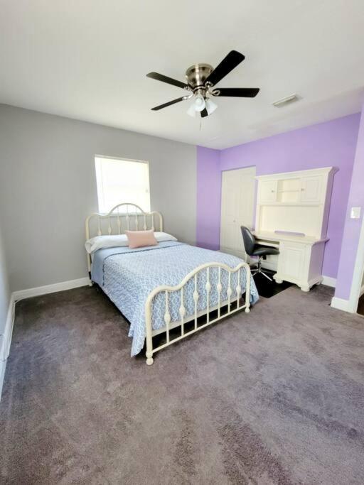 Entirehouse W/bush Garden View_private Heated Pool Holiday home