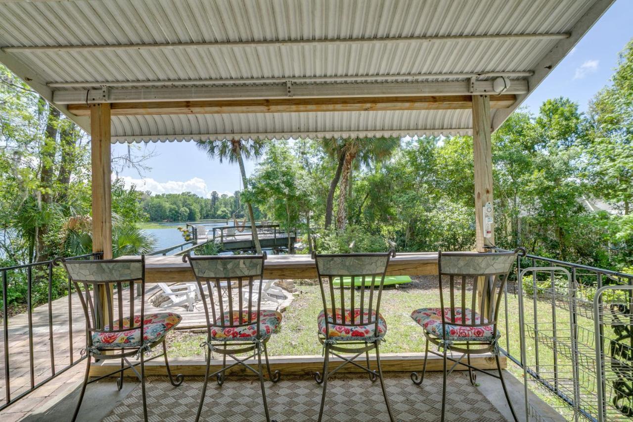 Holiday home Riverfront With Dock And Kayaks!