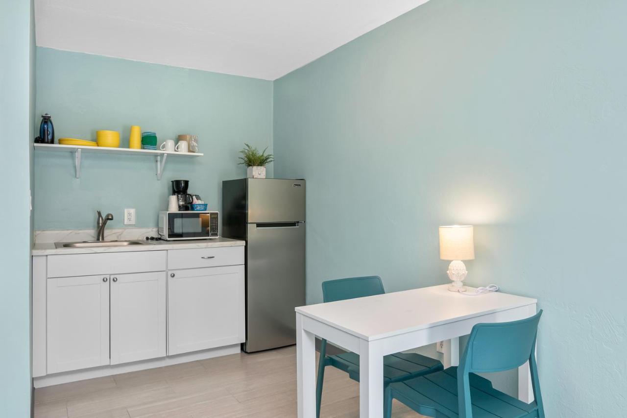 Inn Latitude 26 Waterfront Boutique - Myers 2*