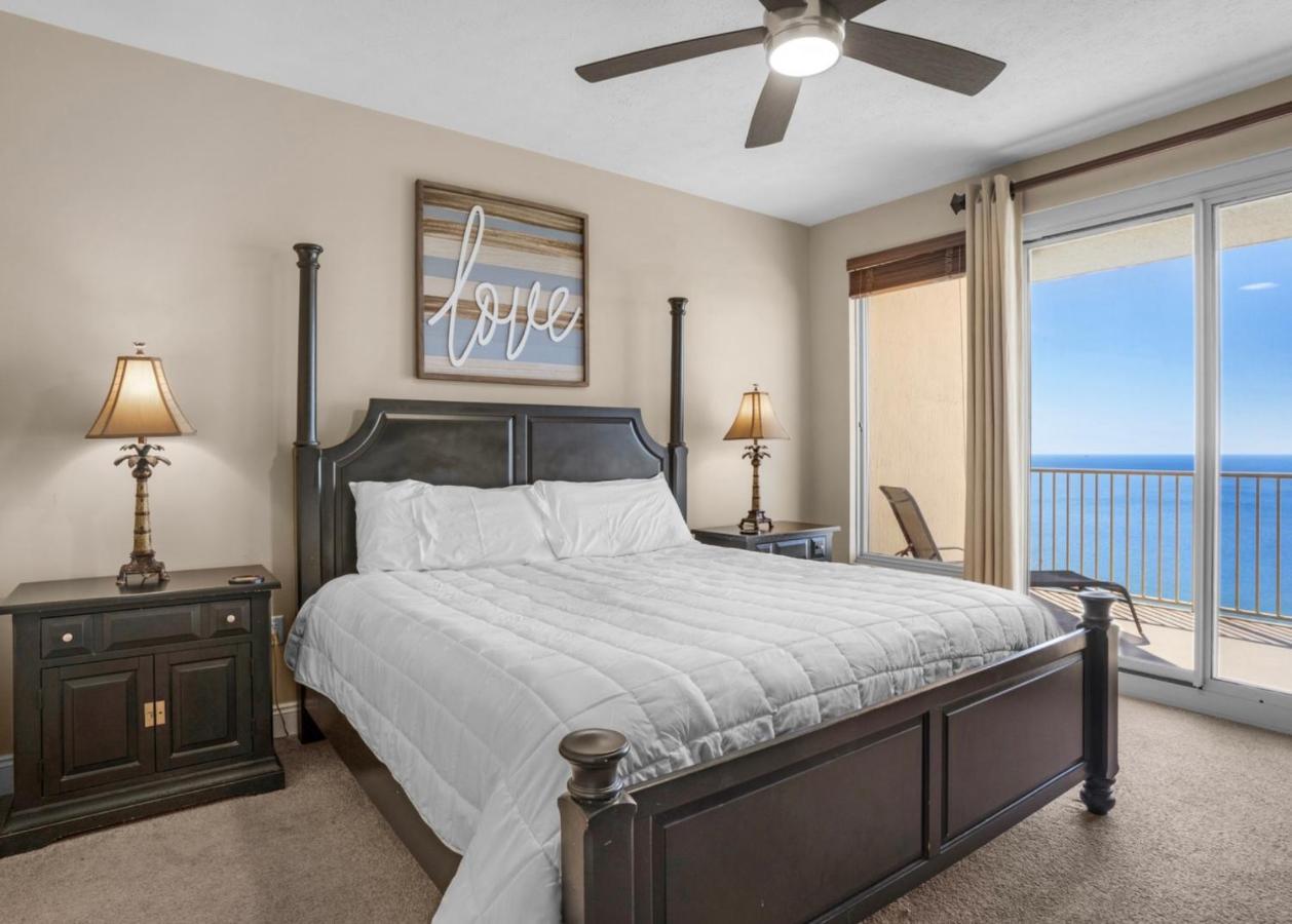 Aparthotel Treasure Island 2102 Front