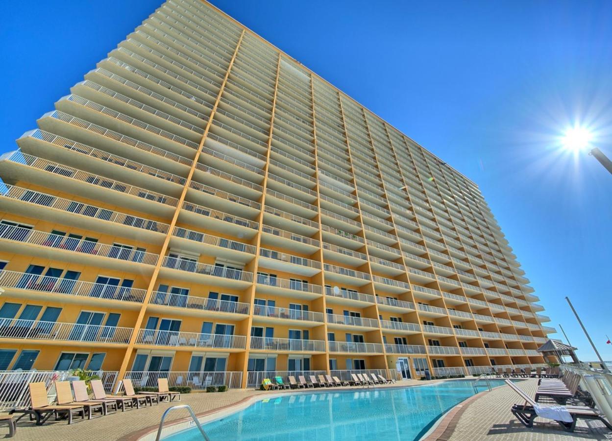 Aparthotel Treasure Island 2102 Front