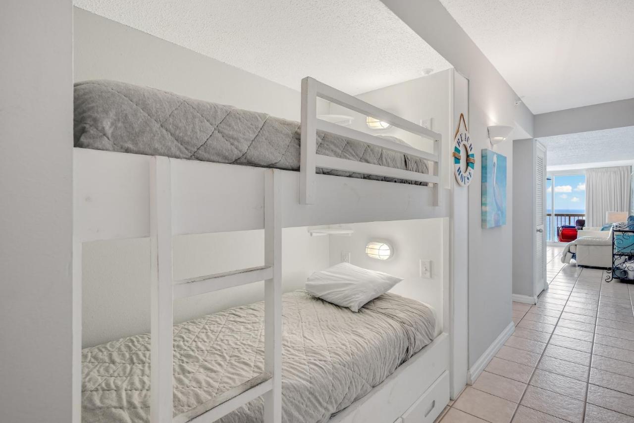 Front Vacation, Ocean View, 8th Flr Apartment