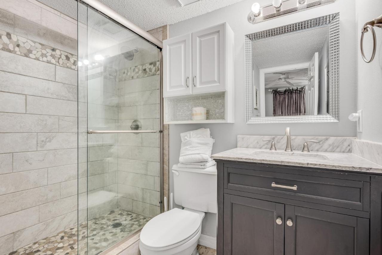 Front Vacation, Ocean View, 8th Flr Destin
