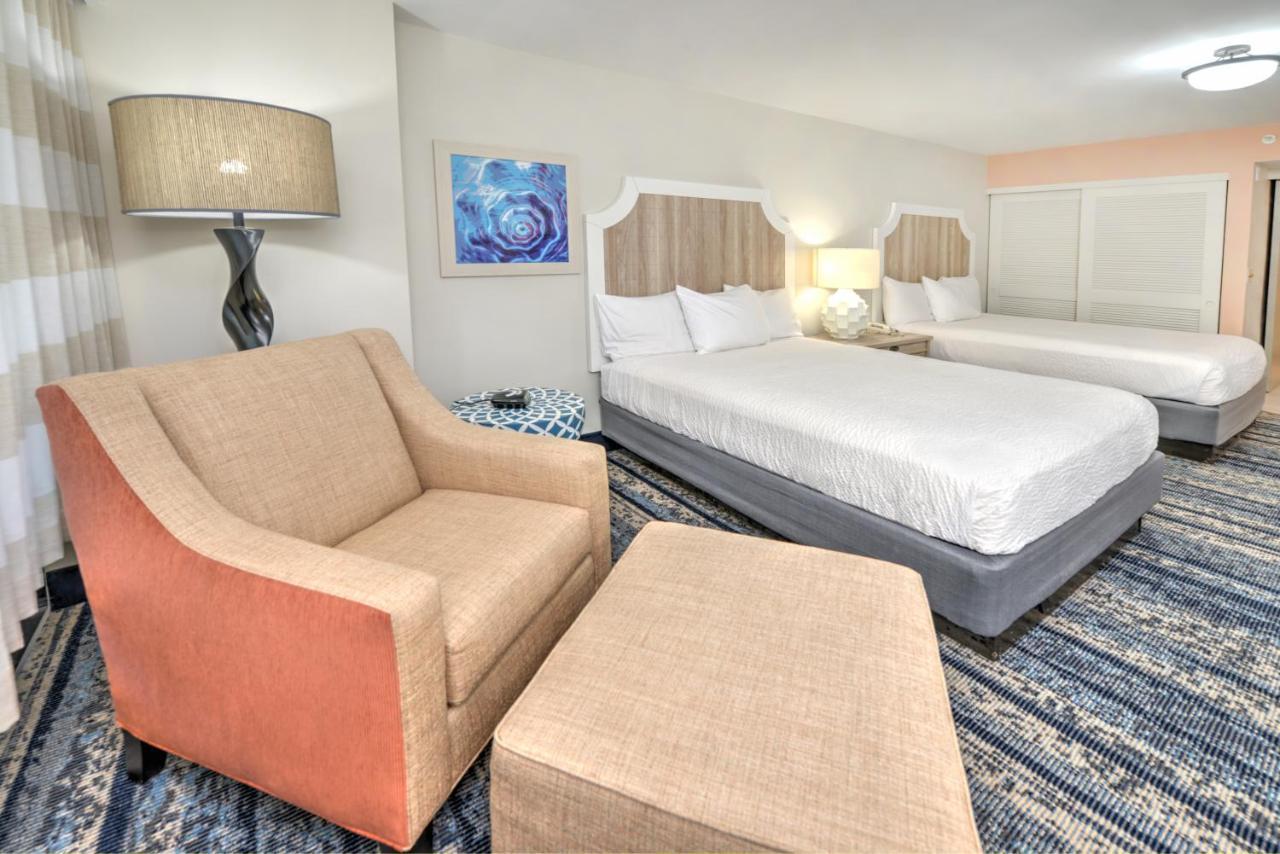 Bahama House - Daytona Shores 3*