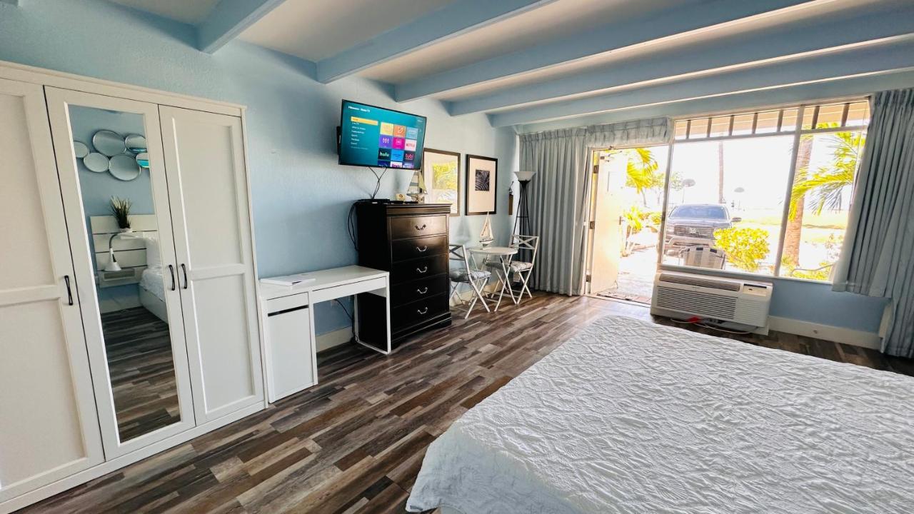 Tampa Bay, Step Away, Wifi, Free Parking,pools, Jacuzzi Aparthotel