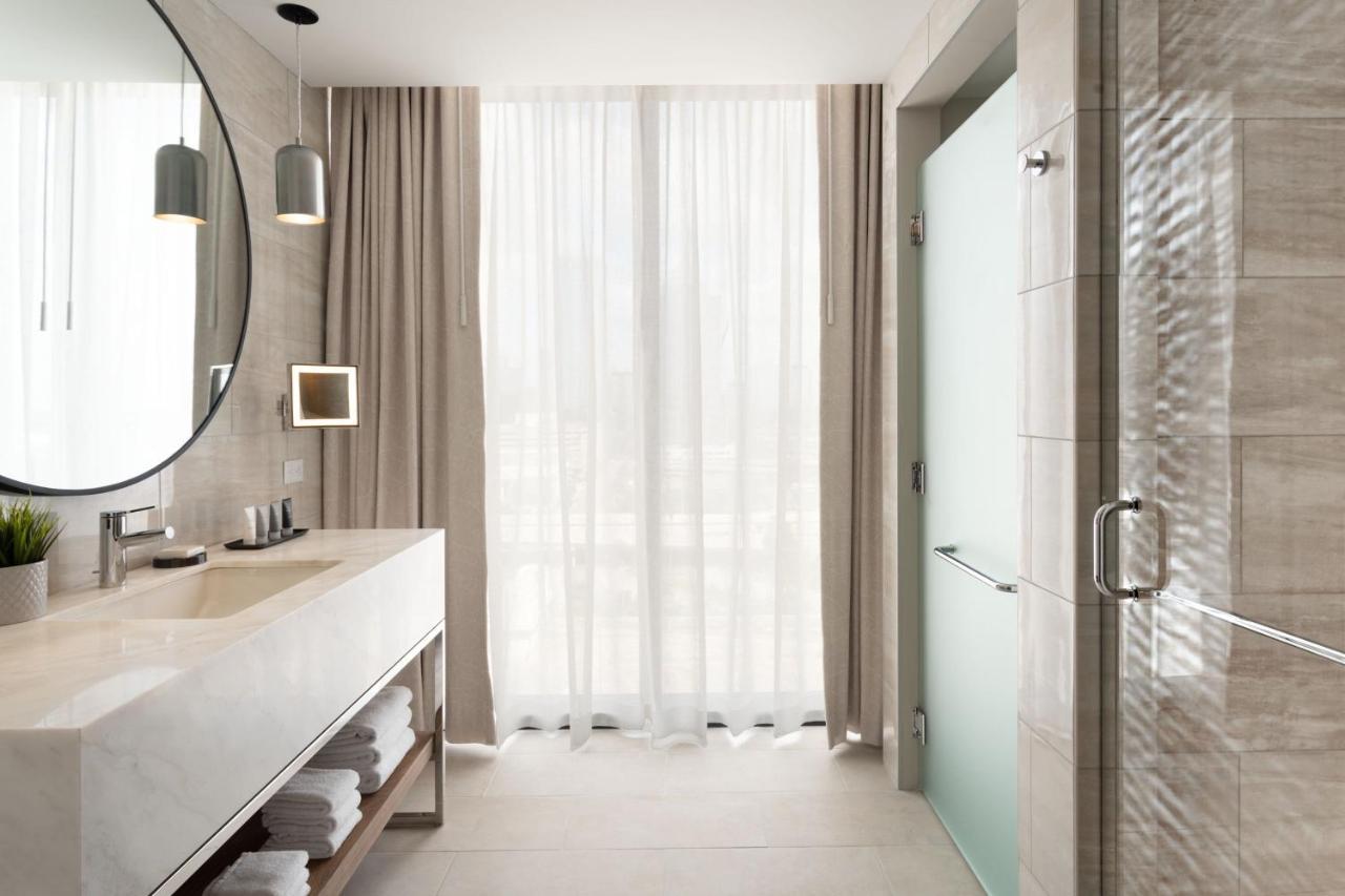 Jw Marriott Water Street Tampa
