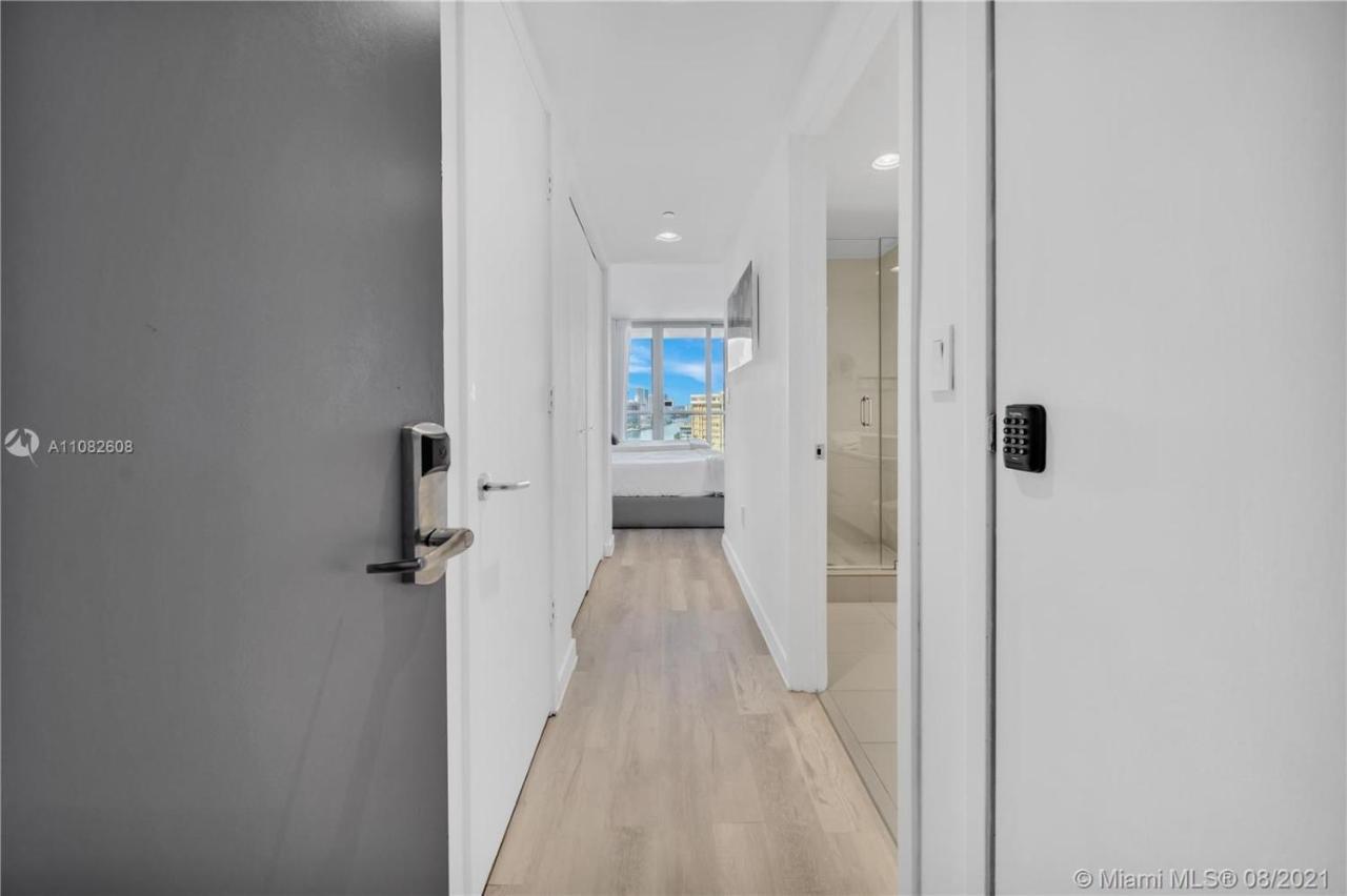 2bed Apmt With Amazing Views 30b Apartment Hallandale Beach