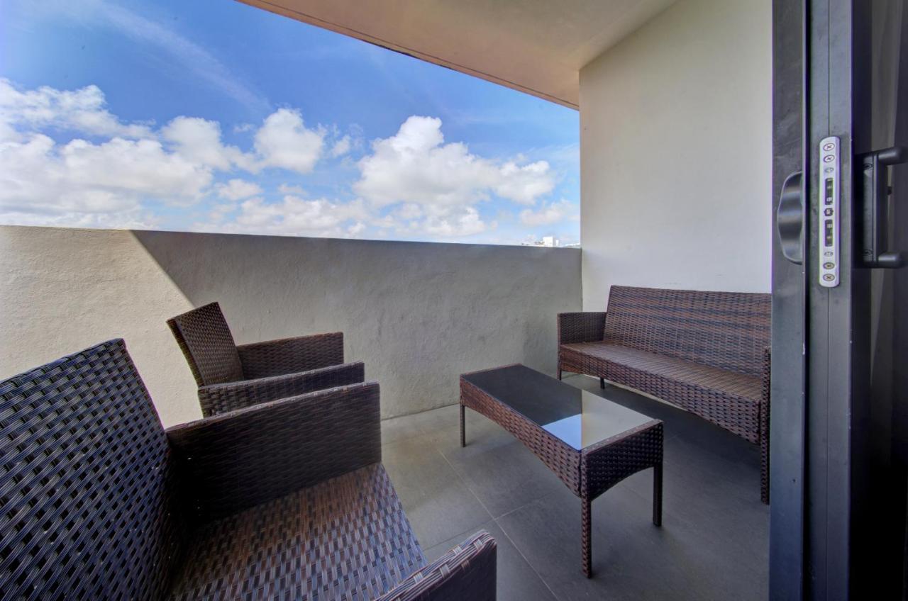 Moderno Residences By Bay Breeze *