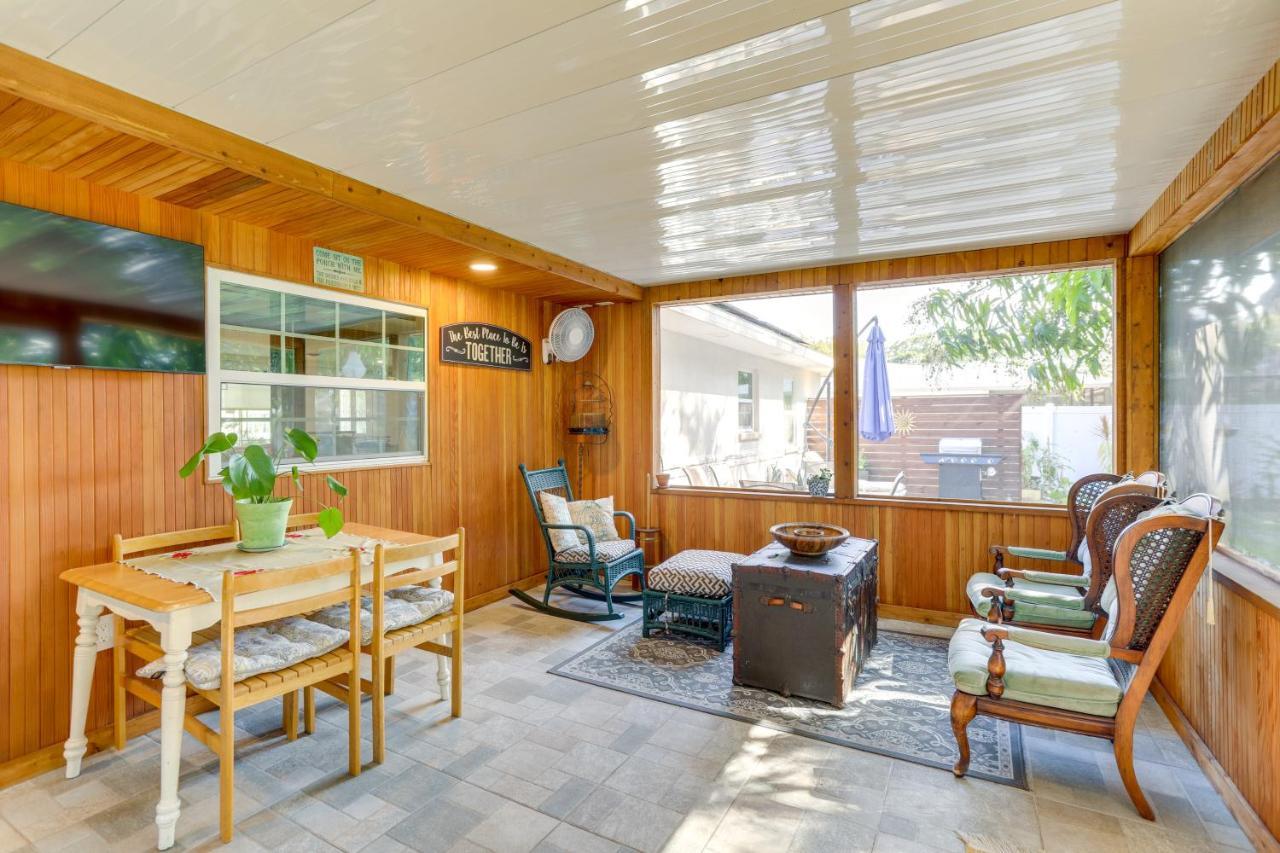 Charming With Yard About 5 Mi To Beach! Holiday home Clearwater