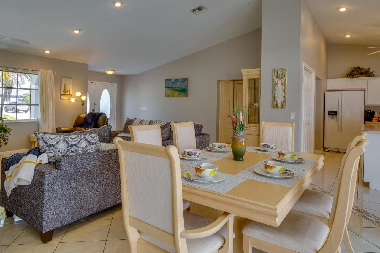 With Pool - 8 Mi To Beaches! Holiday home