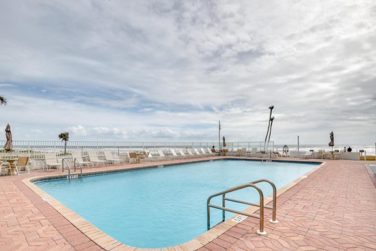 Daytona With Private Lanai 1 Mi To Pier * Daytona Beach