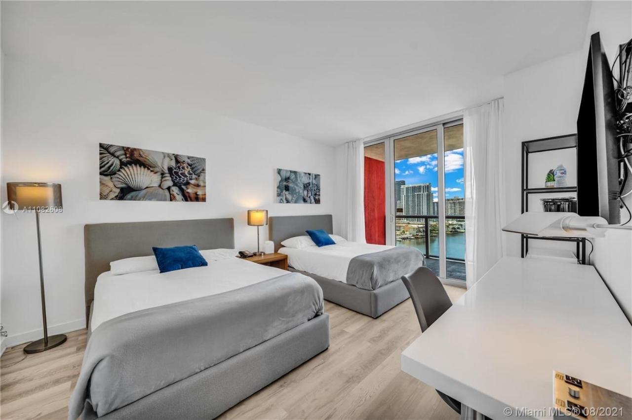 2bed Apmt With Amazing Views 30b Apartment Hallandale Beach