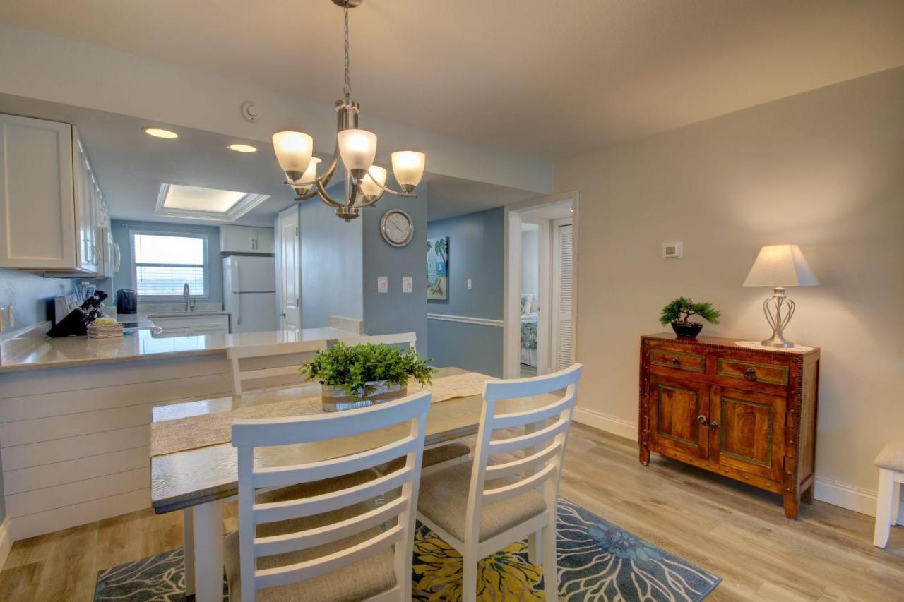Holiday home El Matador 427 - Gulf Front With Views Of The Gulf And Pool - Includes Seasonal Service!