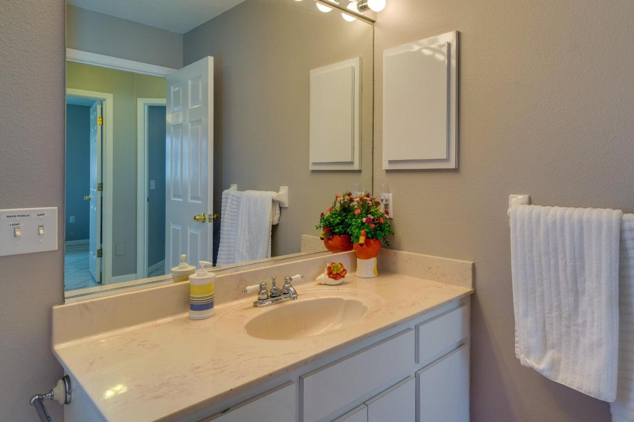 With Pool - 8 Mi To Beaches! * Port Charlotte