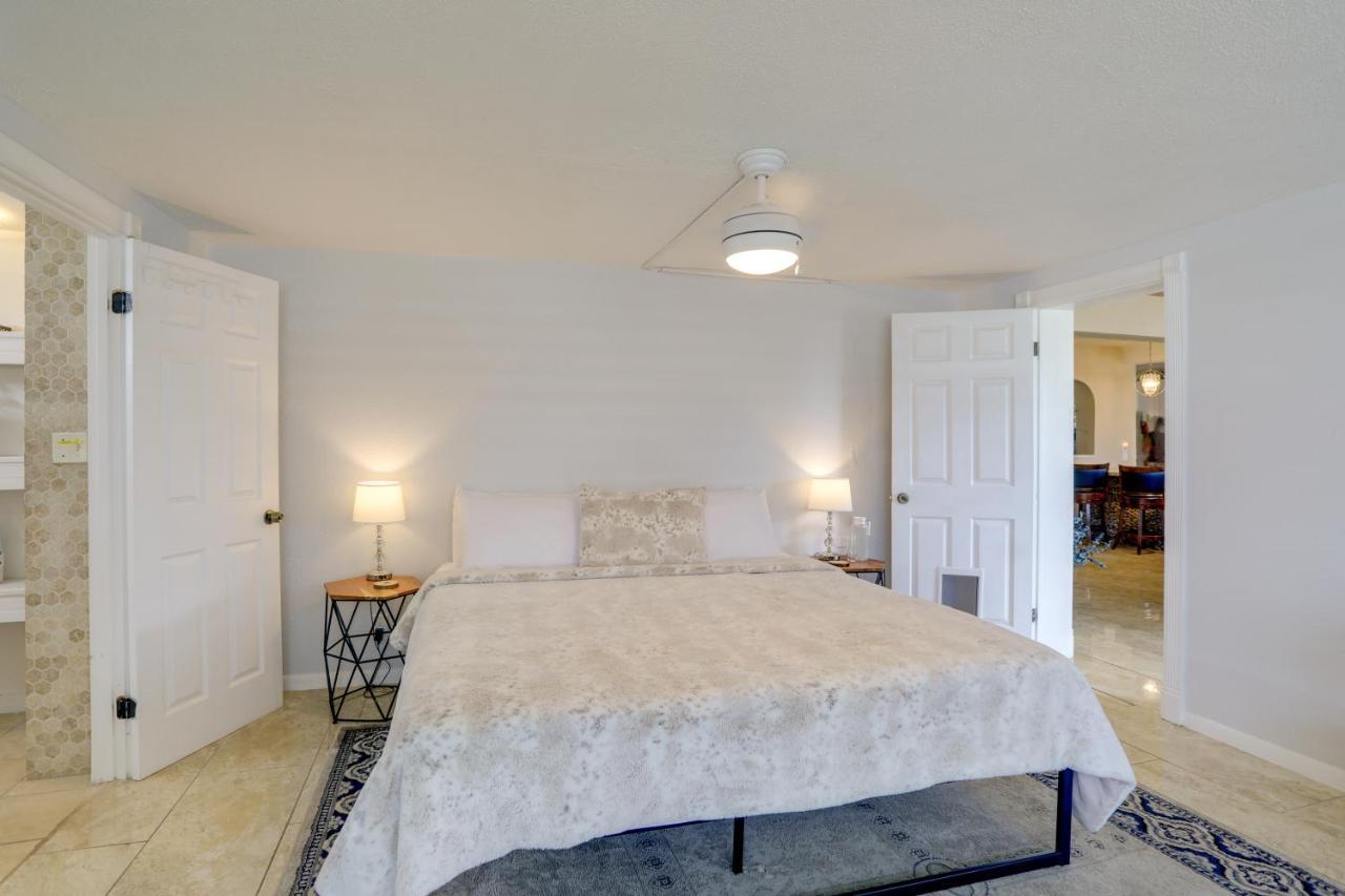 Holiday home Waterfront With Game Room, 2 Miles To Beach! Seminole