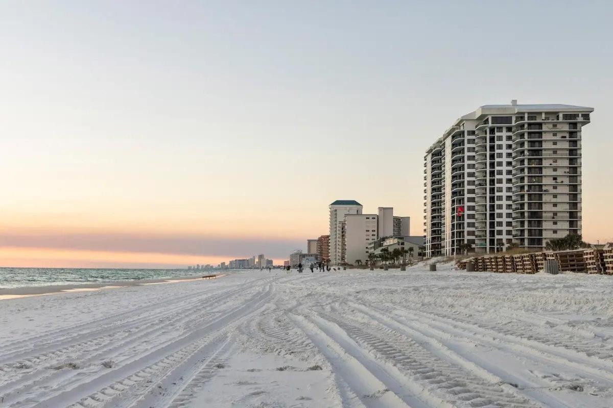 Holiday home Oceanview Oasis - Relax With Hot Tub, Breakfast, Fire Pit & Putting Green! Panama City Beach