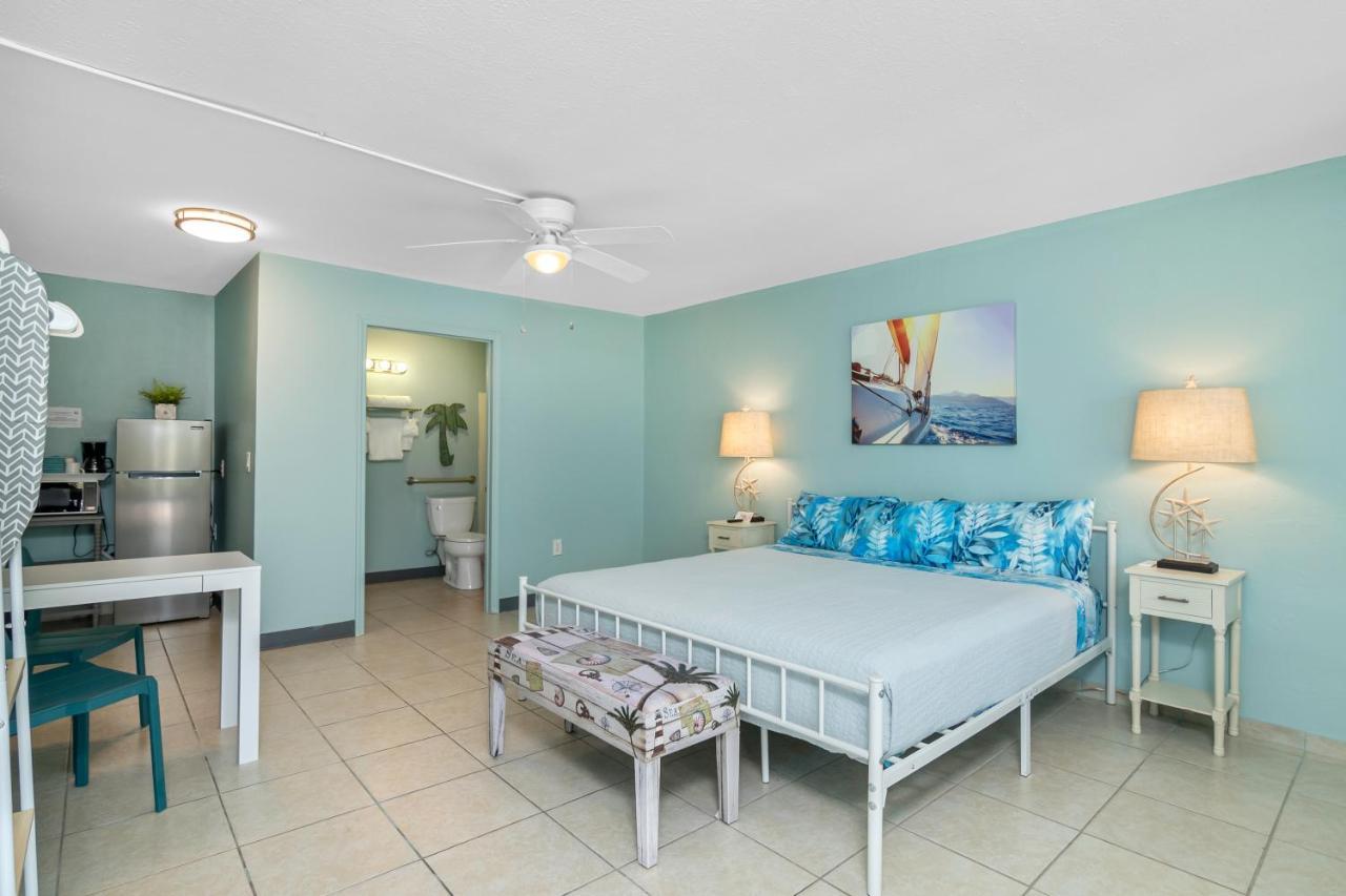 Inn Latitude 26 Waterfront Boutique - Myers 2*