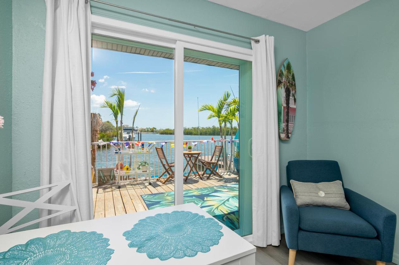 Latitude 26 Waterfront Boutique - Inn Bonita Springs