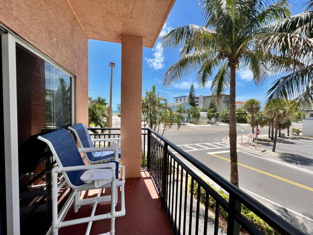 Madeira Bay At Johns Pass Apartment