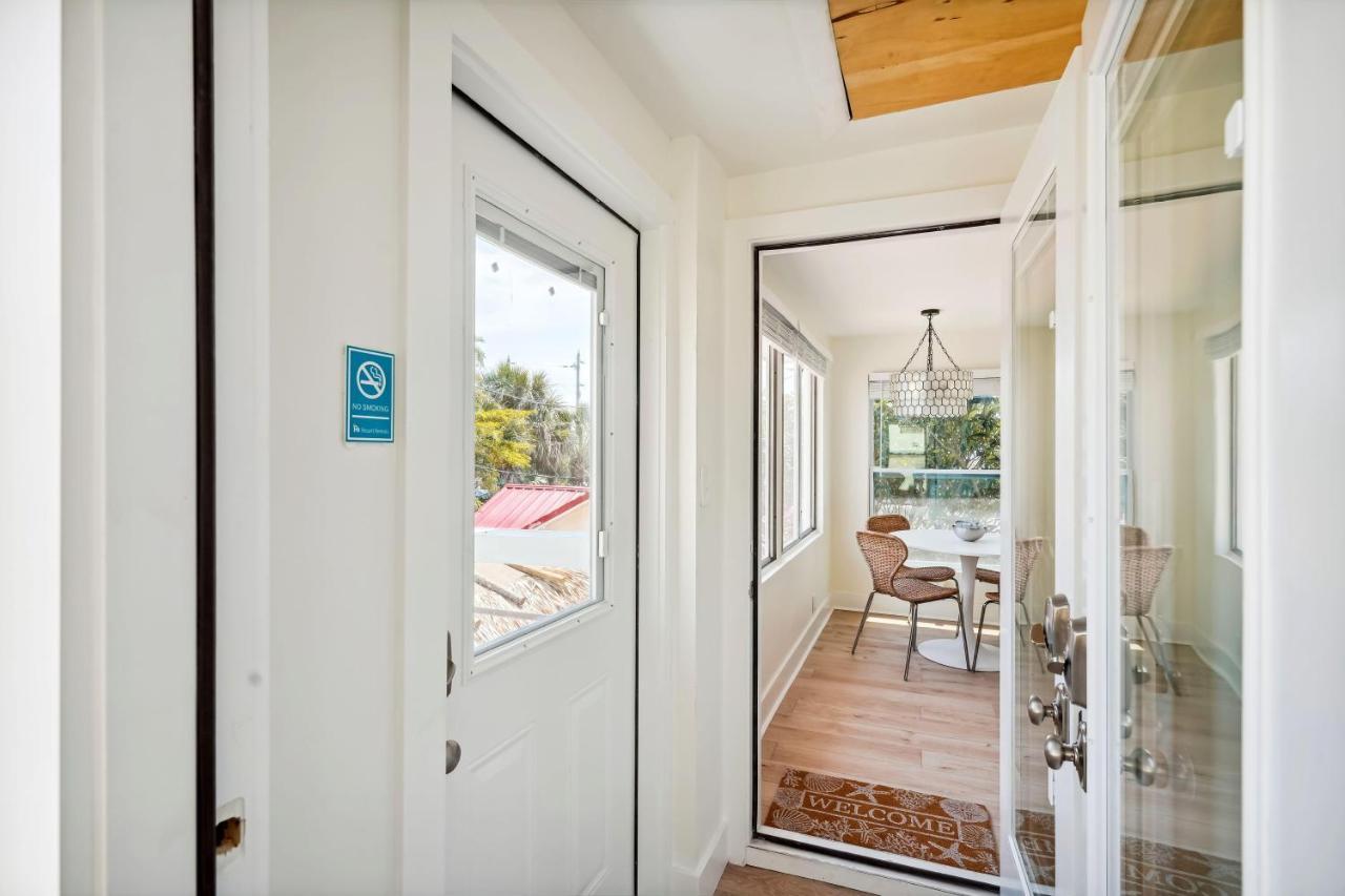 Twin Tiki - Full - 4 Bedroom St. Pete Beach