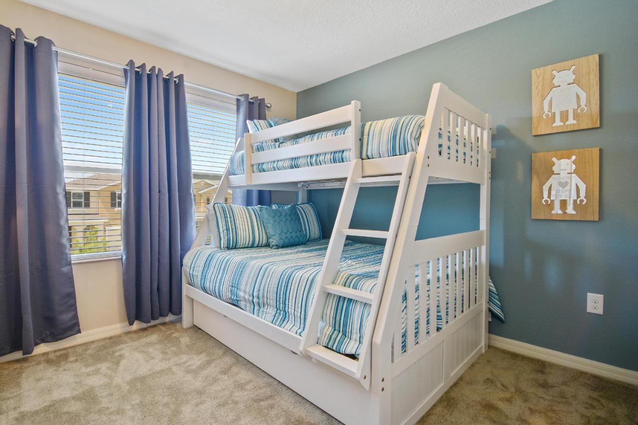Four Bedroom W/ Gameroom 5152a Holiday home *