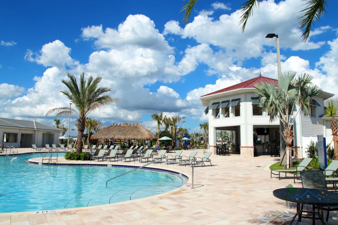 Five Bedrooms With Pool 4851 Holiday home *