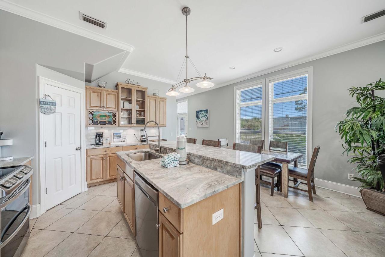 Deja Blue By Seeker Vacations Holiday home Panama City Beach