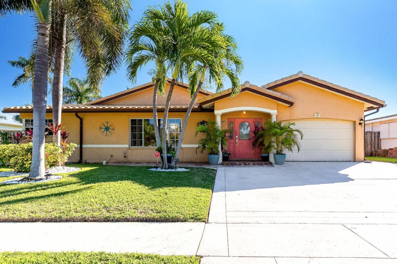 Spaces Sunny Oasis 4br Retreat With 2 King Beds, Amazing Pool, Near South Florida Beaches Holiday home *