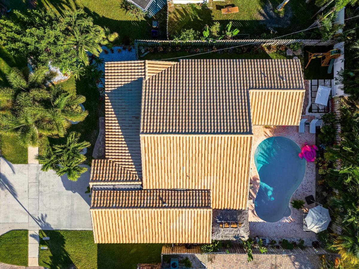Spaces Sunny Oasis 4br Retreat With 2 King Beds, Amazing Pool, Near South Florida Beaches
