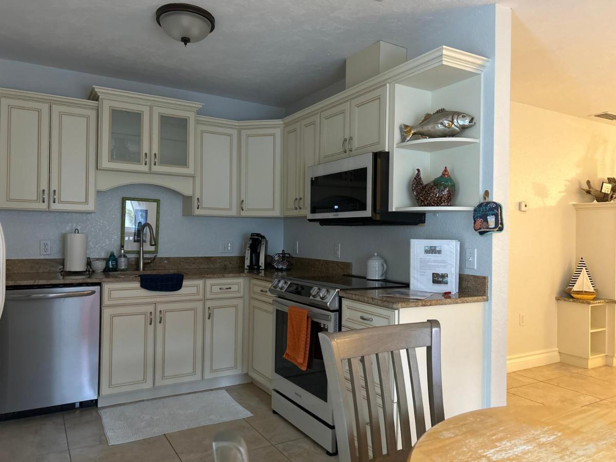 Villa An Island Getaway At Palm Tree Holmes Beach