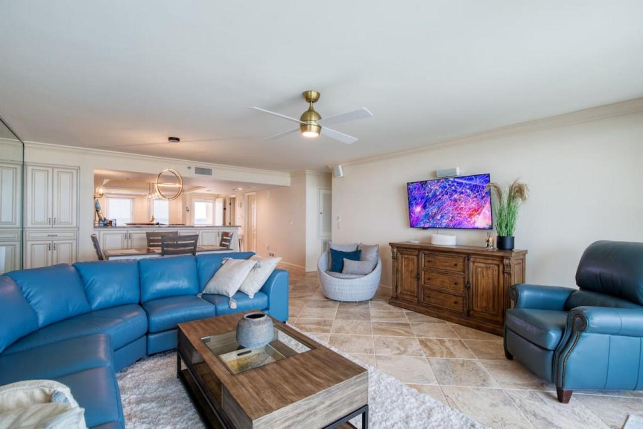 New Smyrna Beachfront Modern Holiday home *