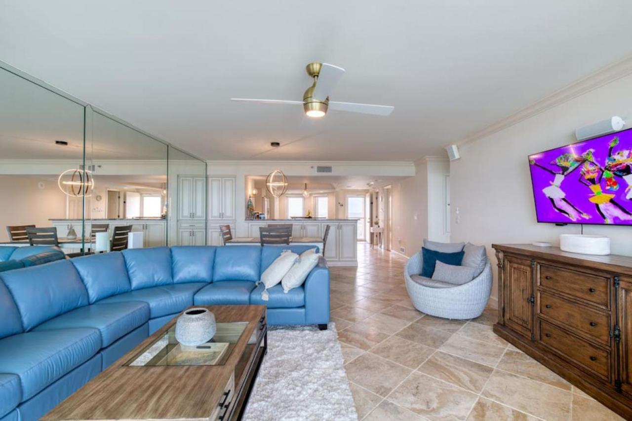 New Smyrna Beachfront Modern Holiday home New Smyrna Beach