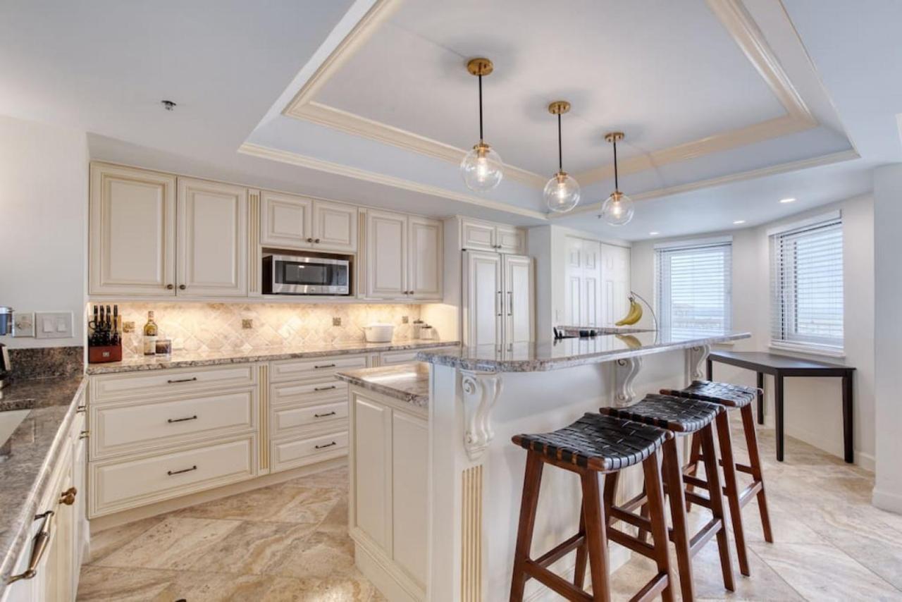 New Smyrna Beachfront Modern Holiday home *
