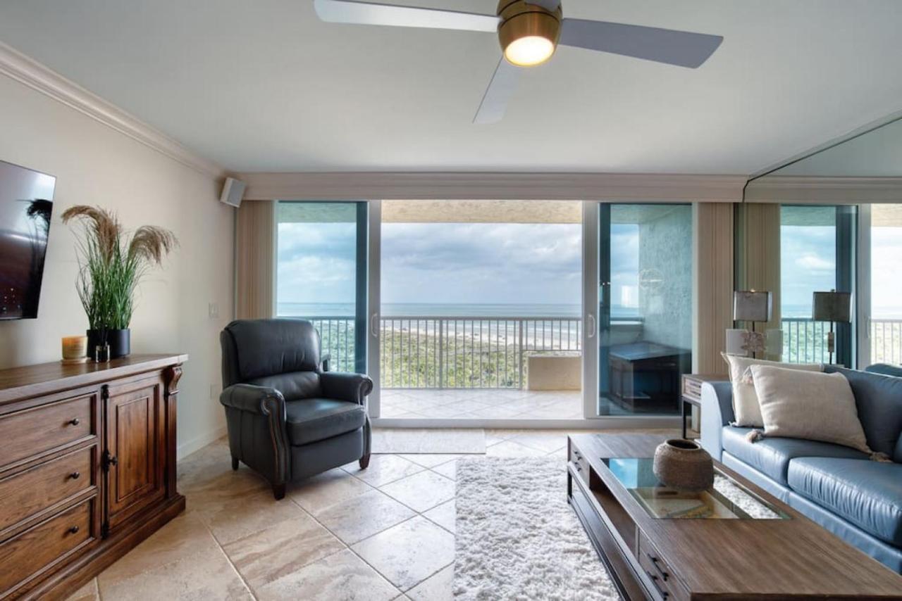 New Smyrna Beachfront Modern