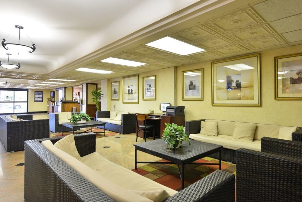 Hotel Ramada Maingate West 3*