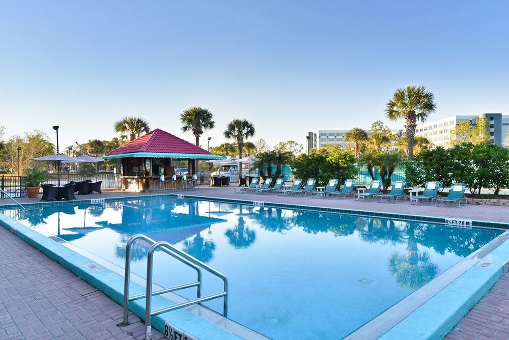 Ramada Maingate West