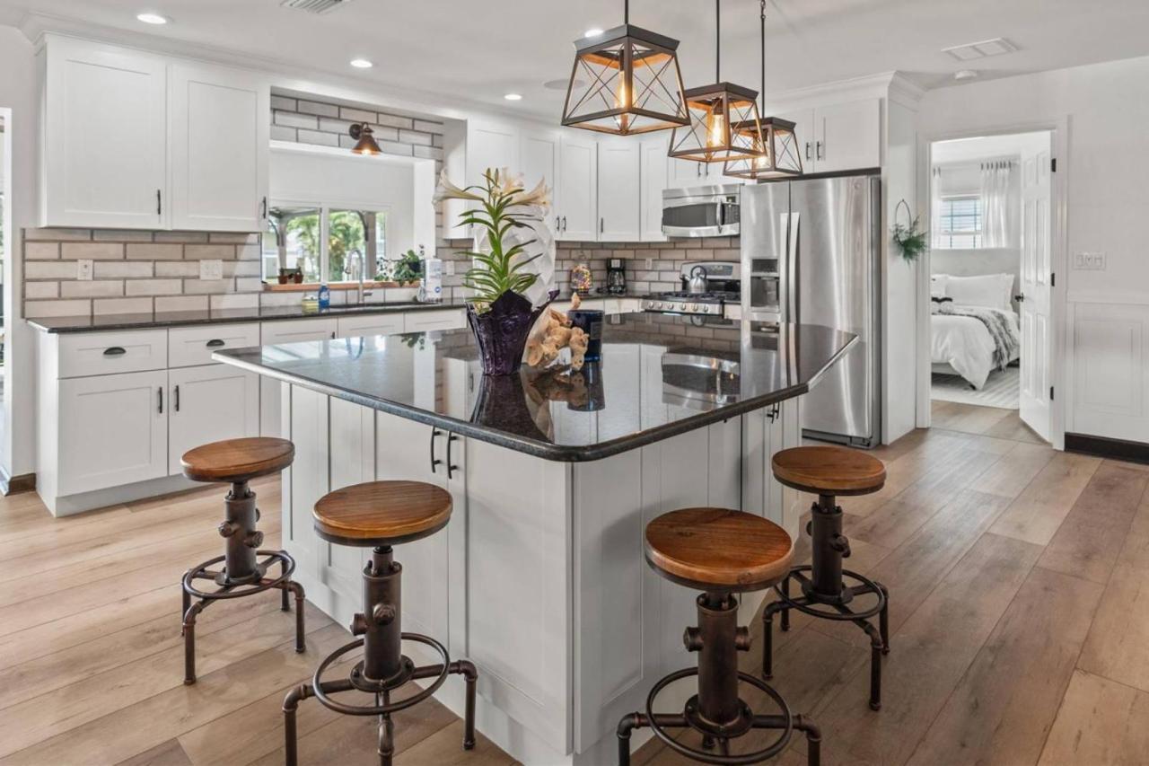 New Listing Solace In St Pete Holiday home *