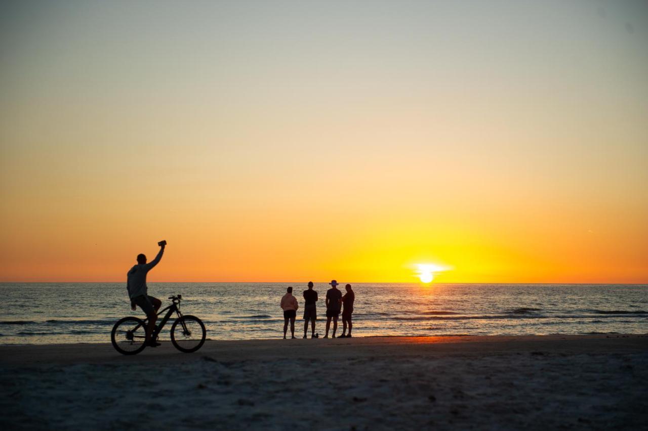 Hotel Sunburst Inn- Indian Shores