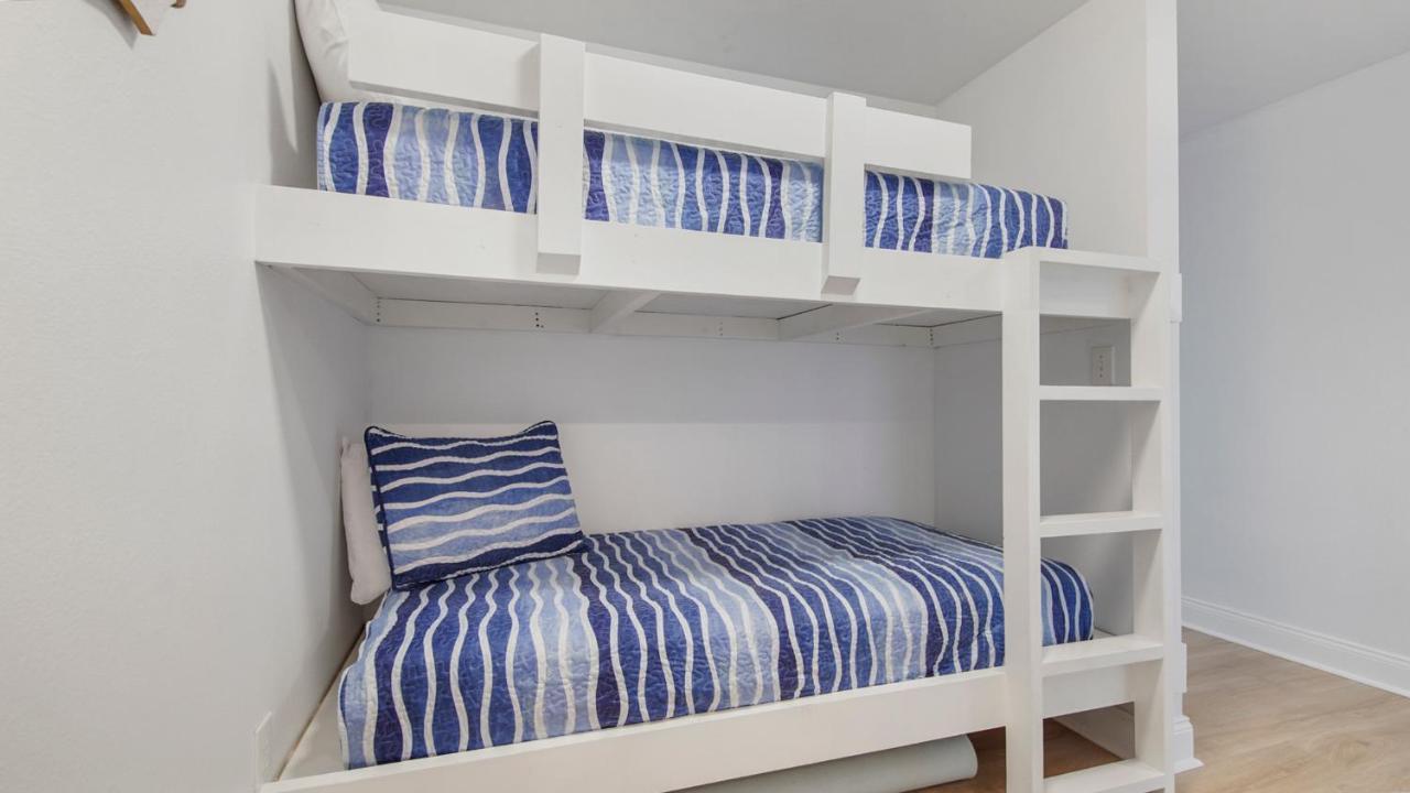 Seas The Day At Laketown Wharf #318 By Nautical Panama City Beach