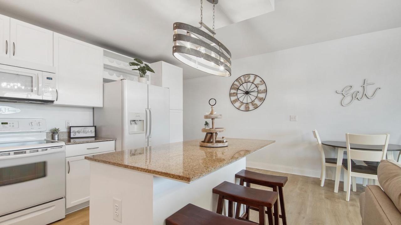 Seas The Day At Laketown Wharf #318 By Nautical Holiday home *