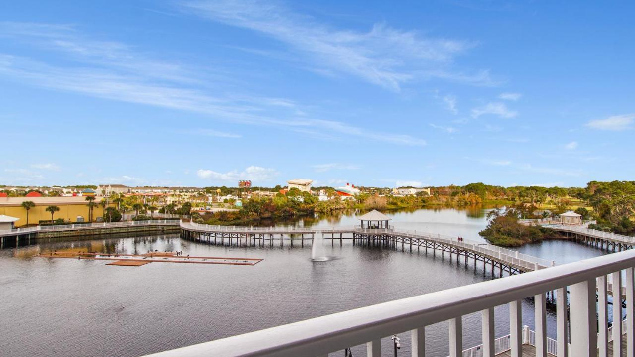 Holiday home Seas The Day At Laketown Wharf #318 By Nautical *