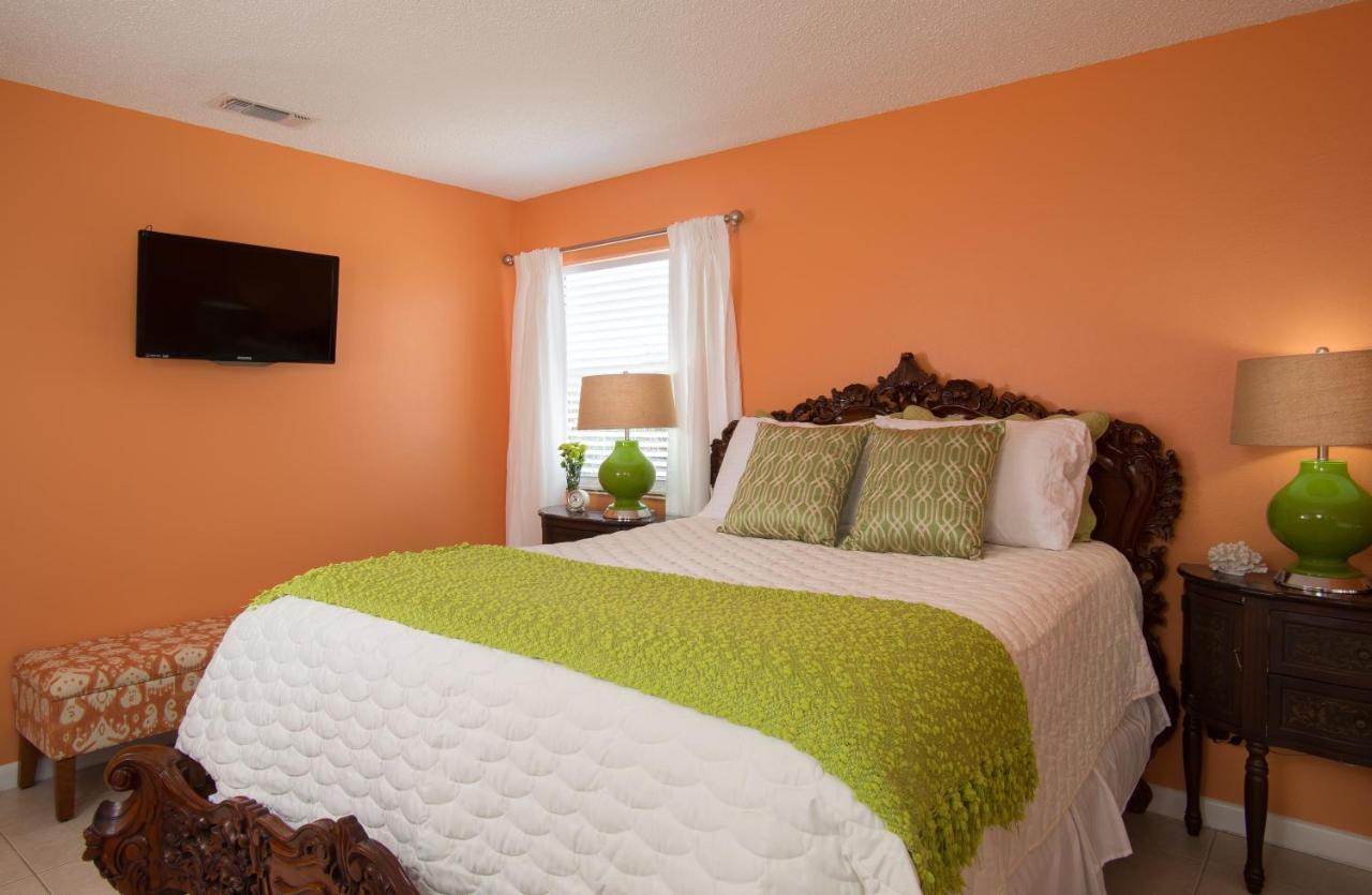 Bed & Breakfast Bayfront Marin House 3*