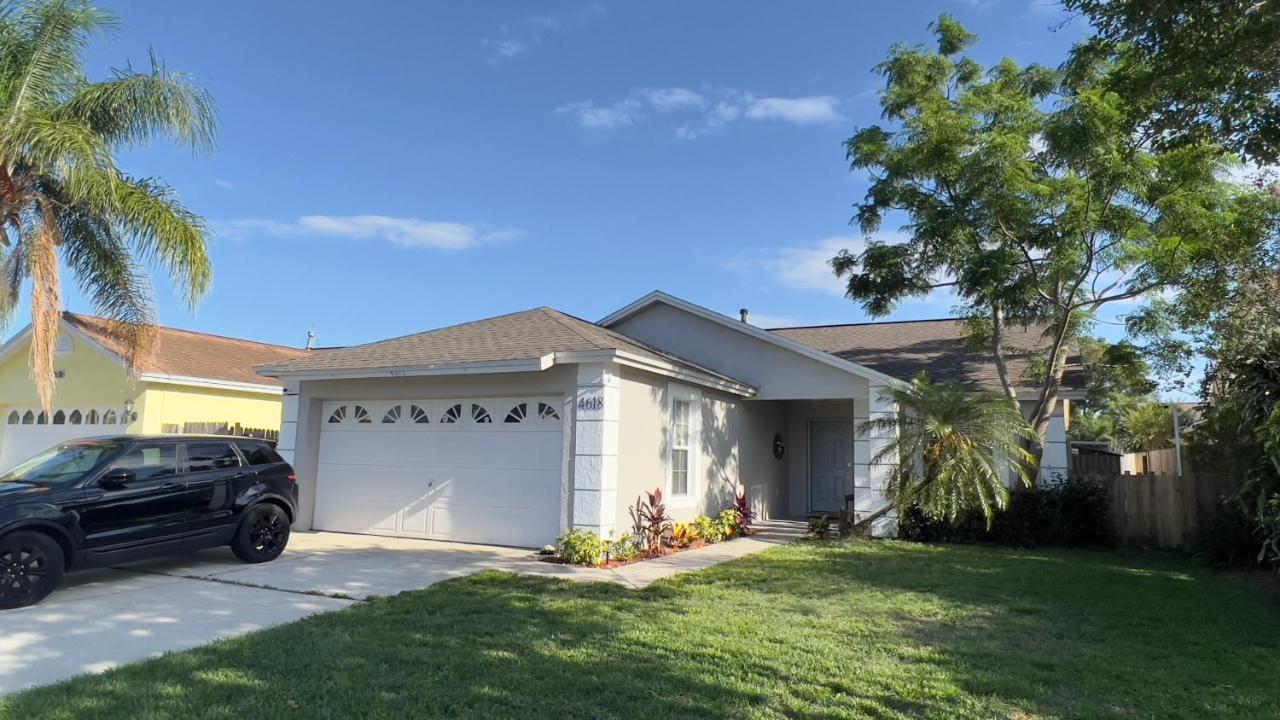 Holiday home Renovated Entire Close 2 Disney Kissimmee