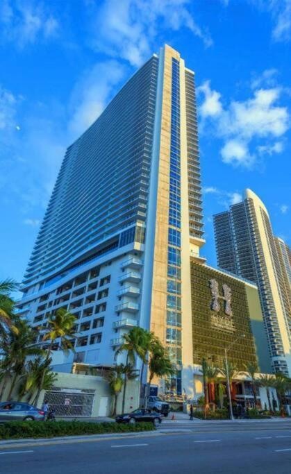 Direct Oceanfront - Hyde * Hollywood