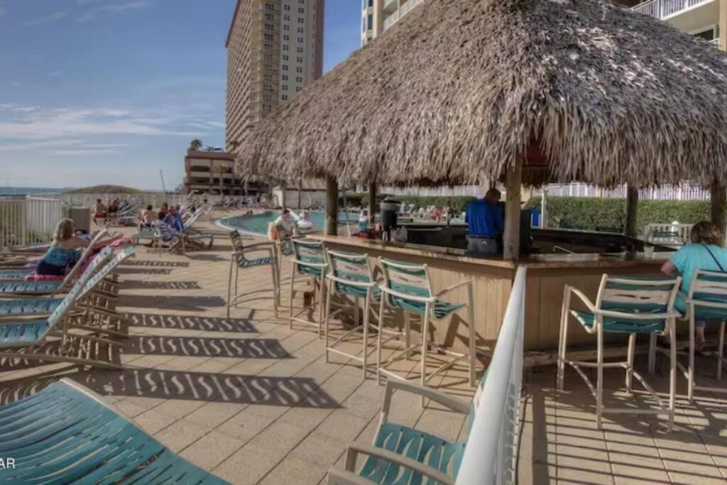 Beautiful Beachfront Paradise! Emerald Panama City Beach