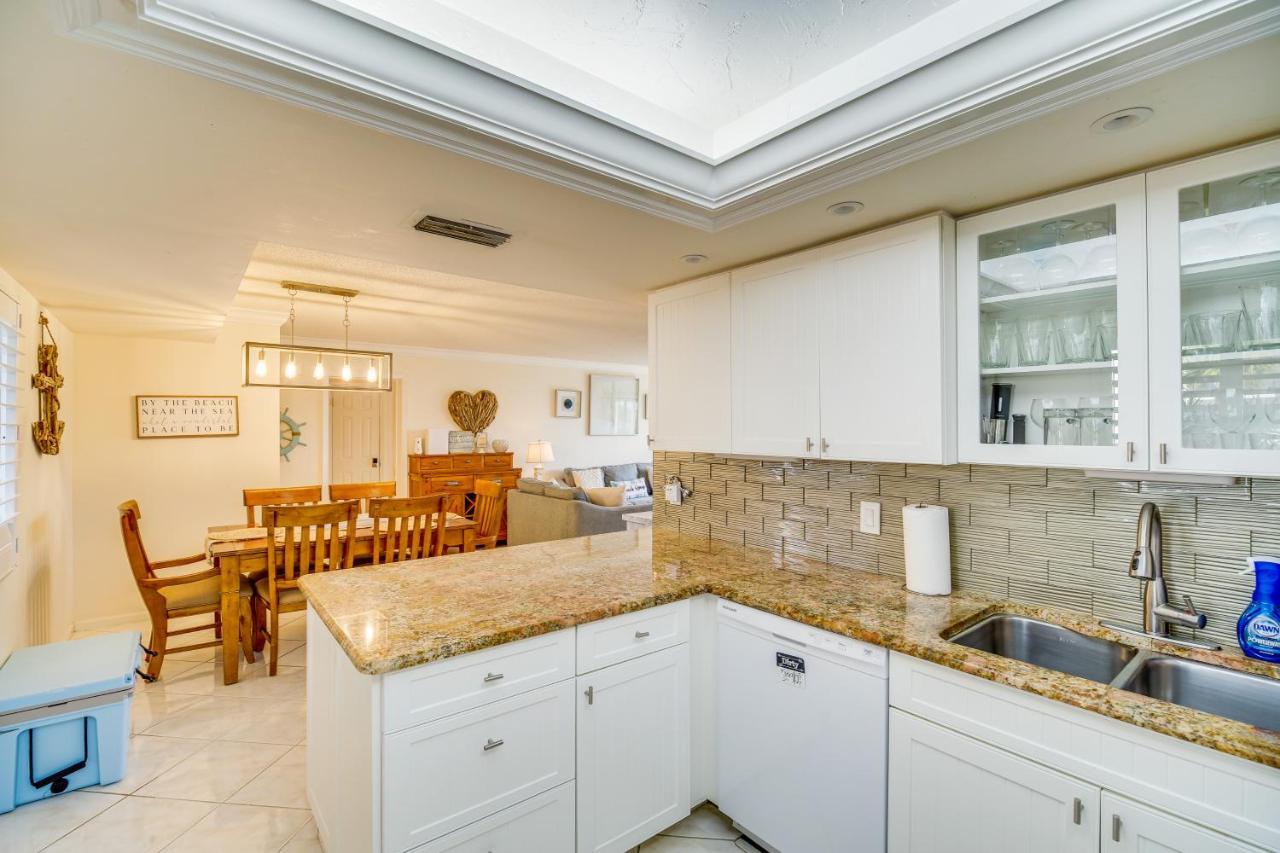 Resort-style In Pierce With Access! Fort Pierce